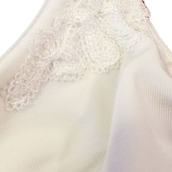 Lilyette Cream Seamless Cup Underwire Plus Size Bra - Picture 6 of 7